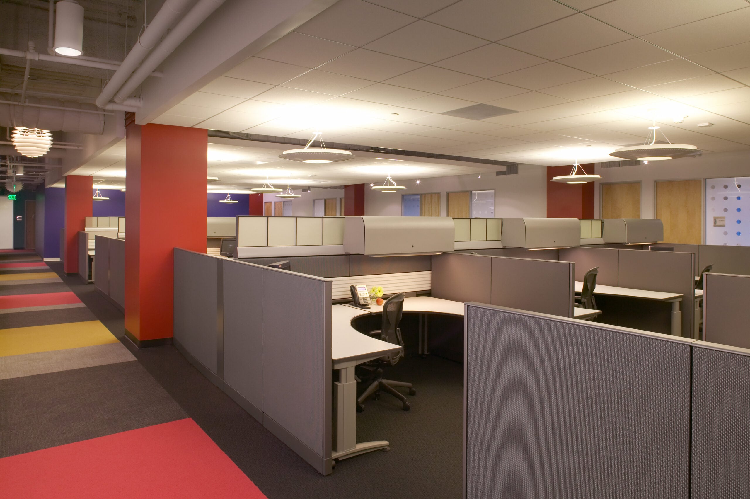 NBCU Wilshire Courtyard E! Network