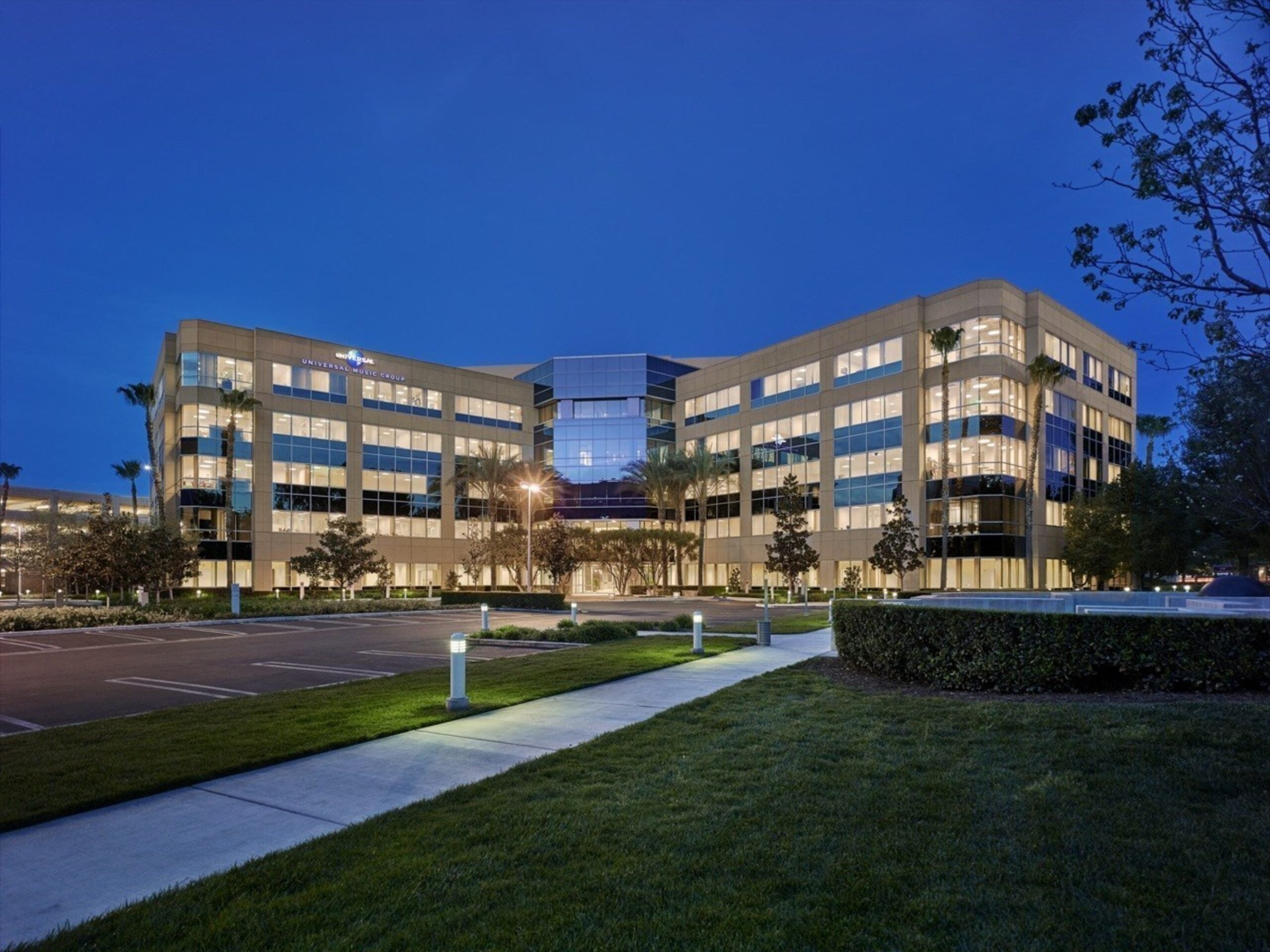 UMG, Woodland Hills