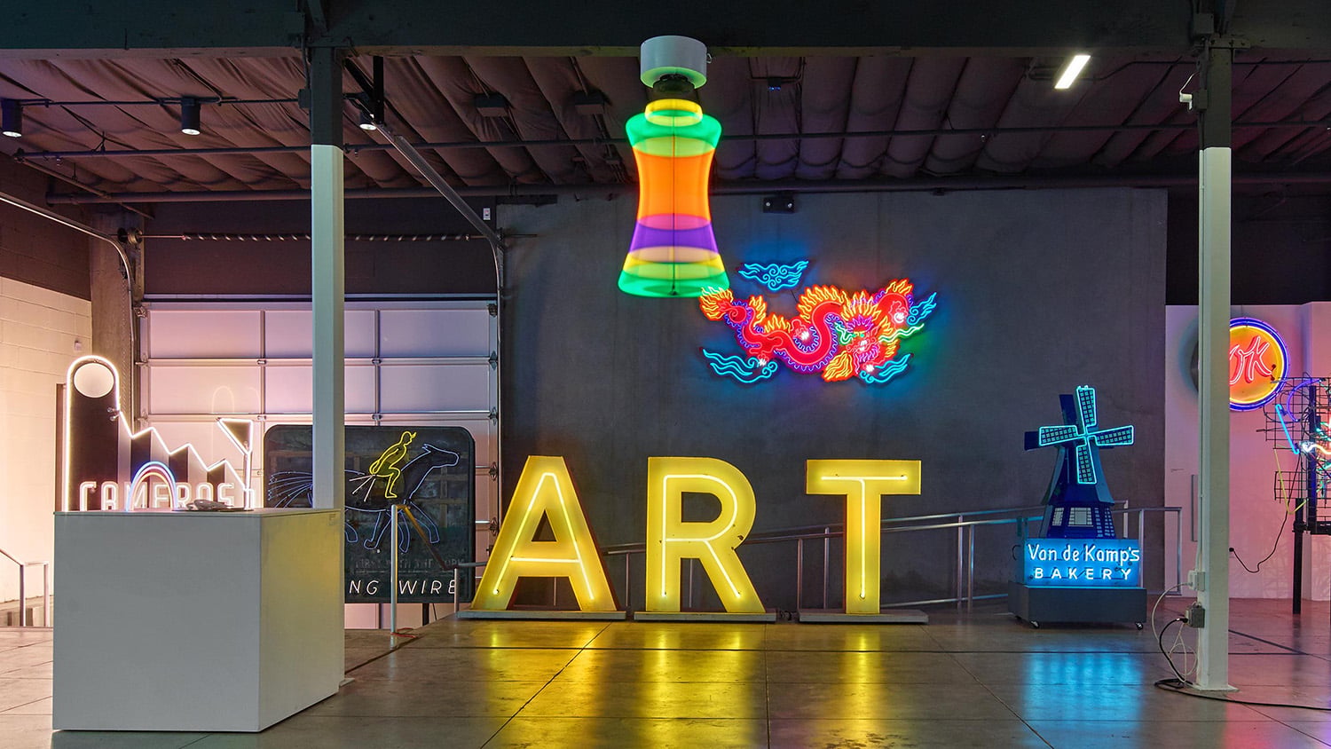 Museum of Neon Art